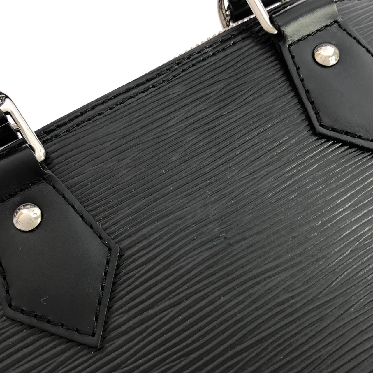 LOUIS VUITTON Alma M24645 Handbag Epi