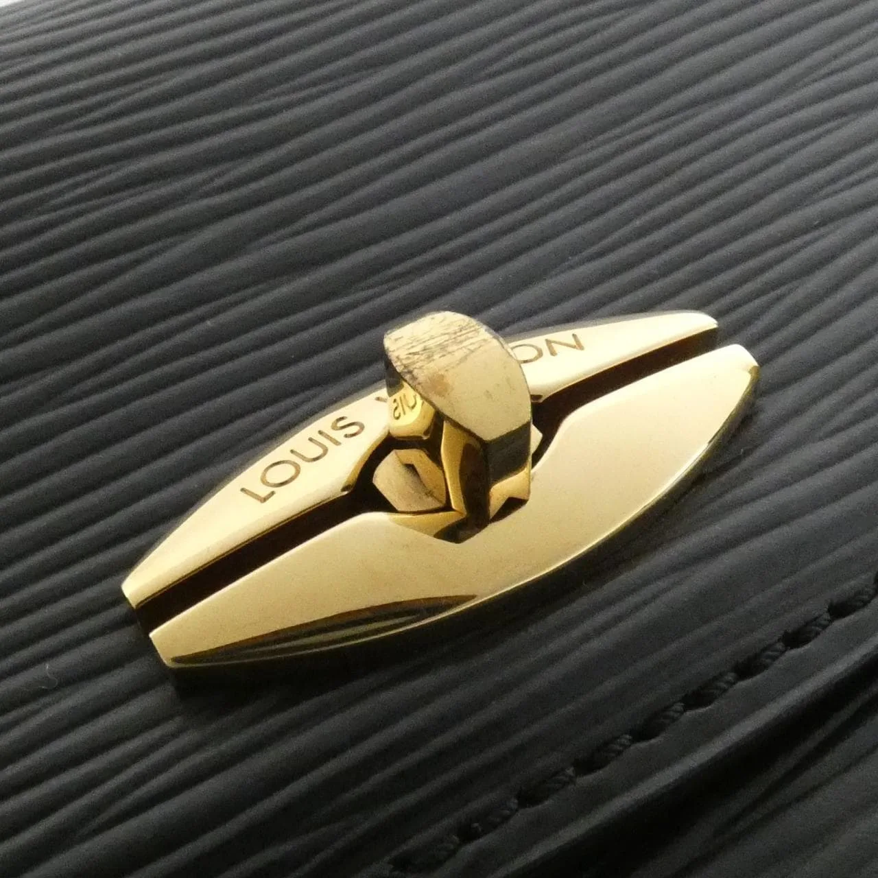 LOUIS VUITTON M52372 手提包 Epi 黑色 Epi 中古品A - 縮圖 5