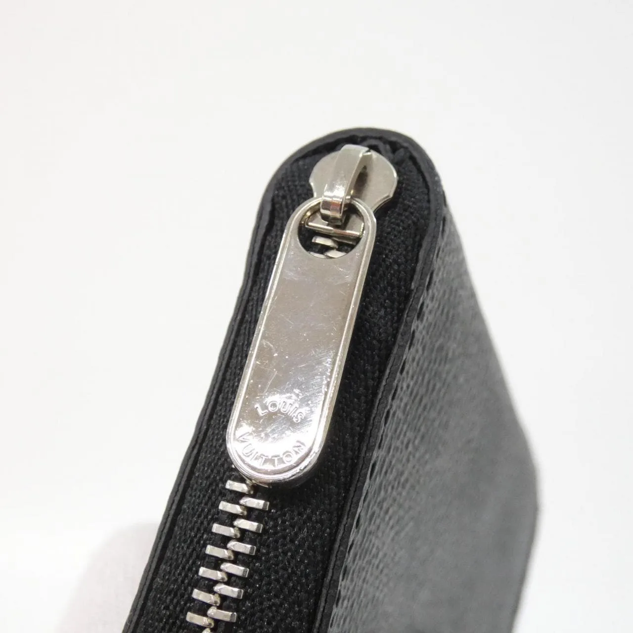 LOUIS VUITTON N63076 Coin Case Damier