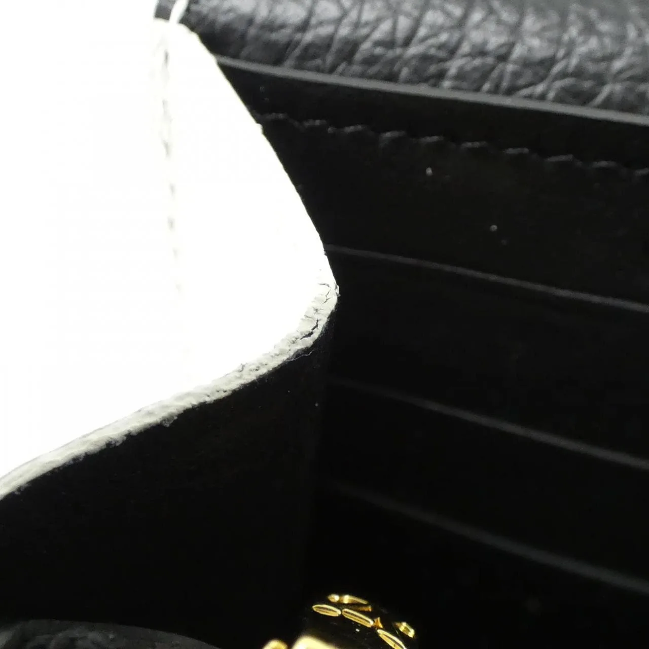 LOUIS VUITTON Capucines M64121 銀包