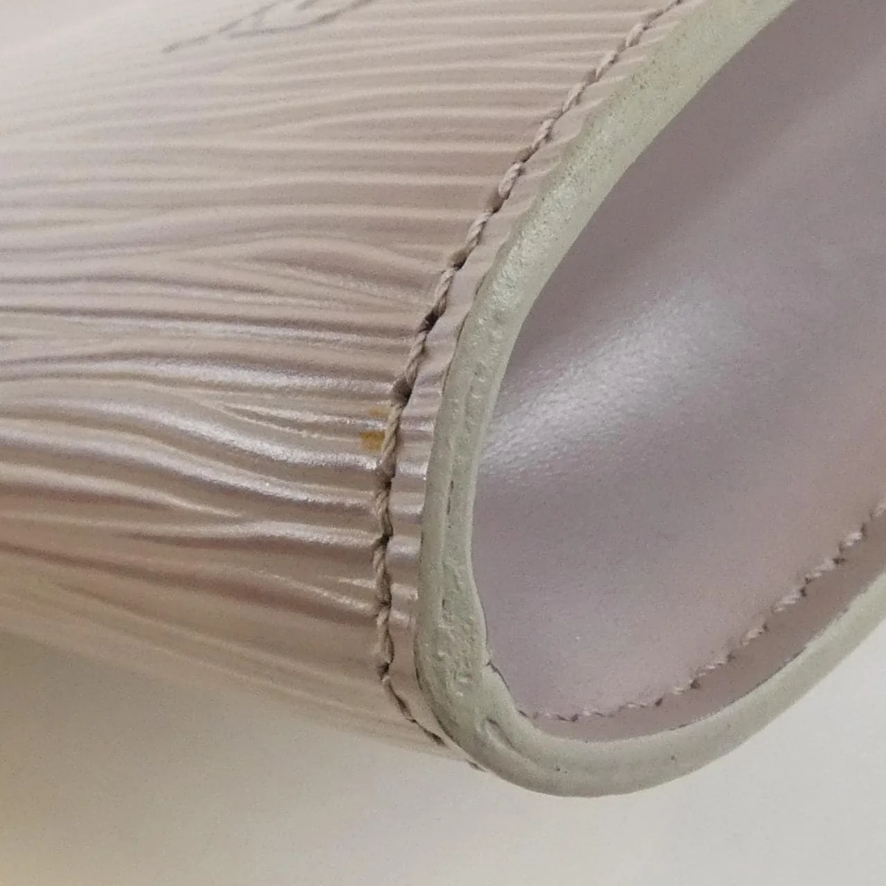 LOUIS VUITTON Pochette M5294B Pochette Epi 黑色 Epi 中古品A - 縮圖 4