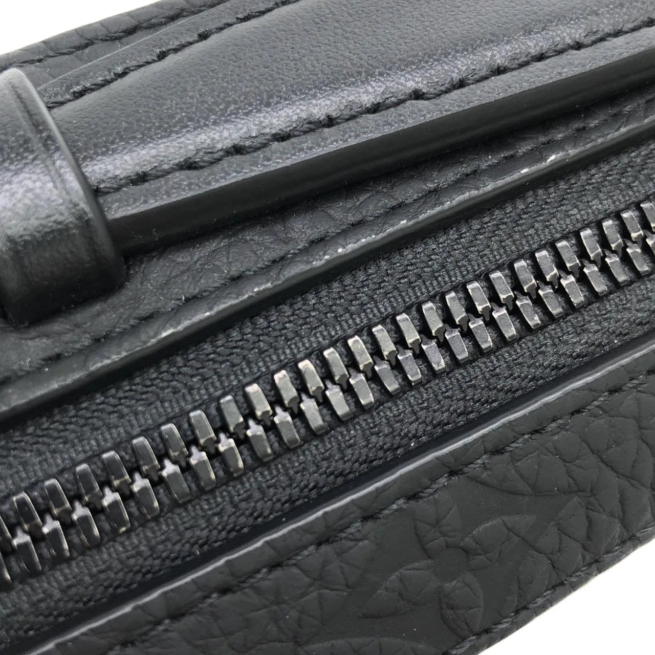 LOUIS VUITTON M59163 Shoulder Monogram