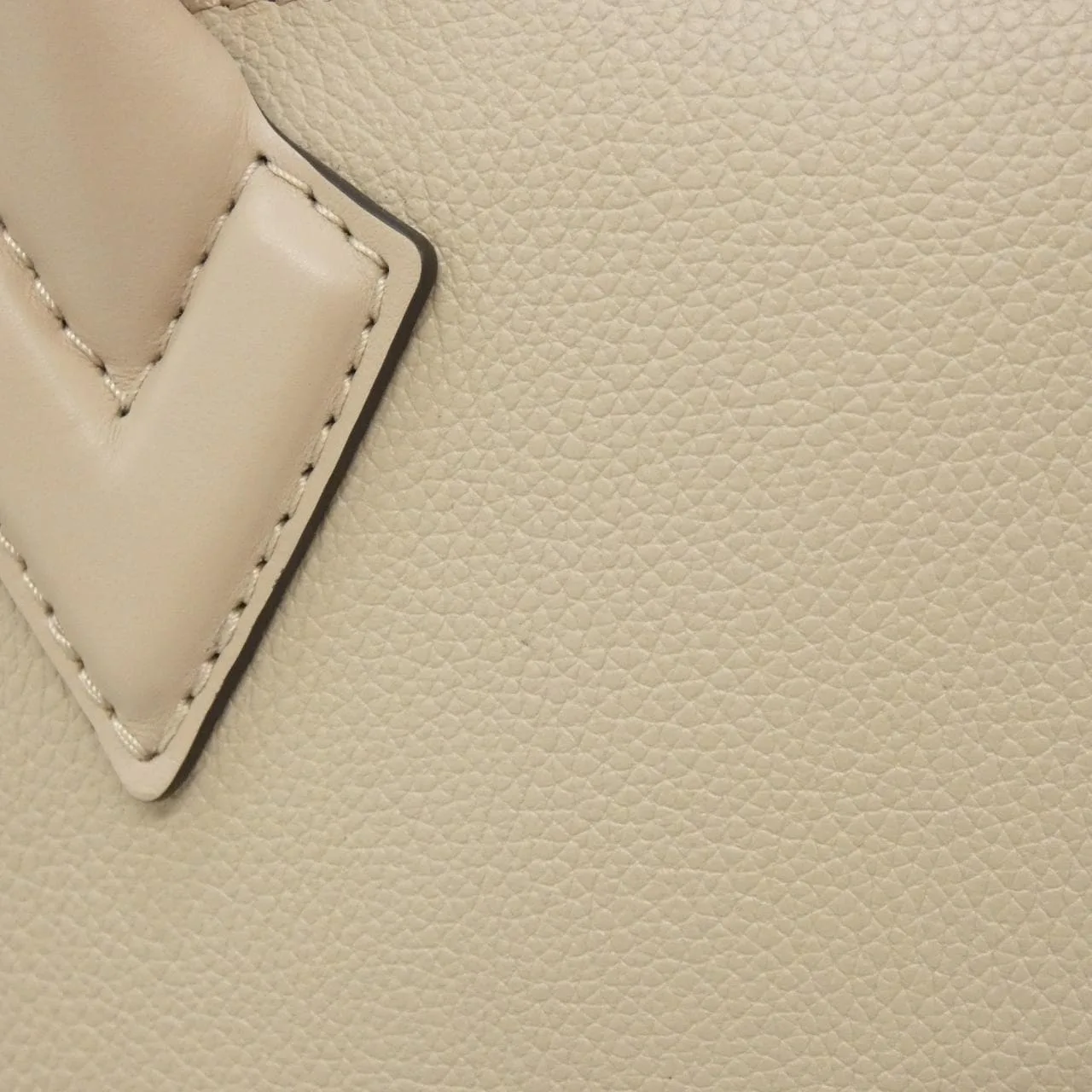 LOUIS VUITTON M57729 Handbag Canvas