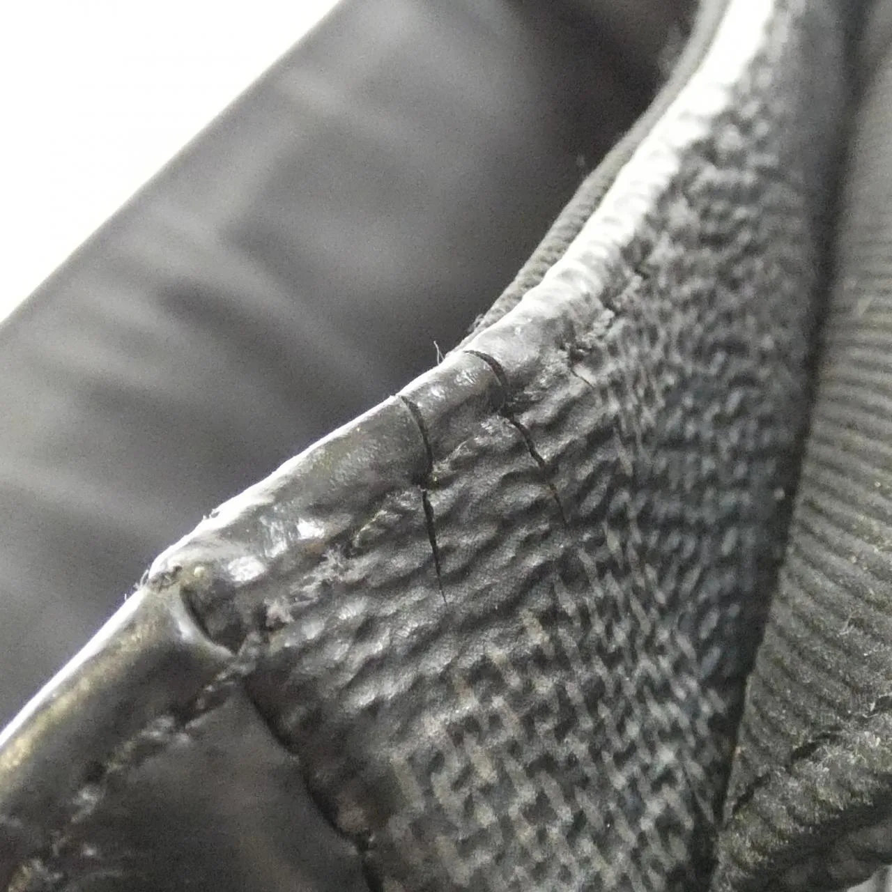 LOUIS VUITTON District N41028 Shoulder Damier