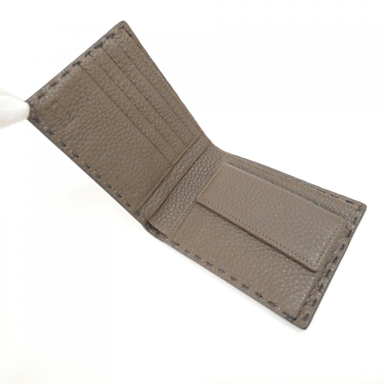 FENDI 7M0194 AP3C Wallet 5