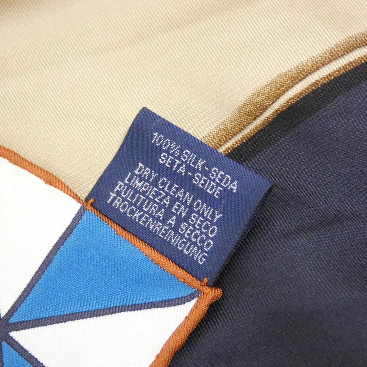 HERMES Scarf 3
