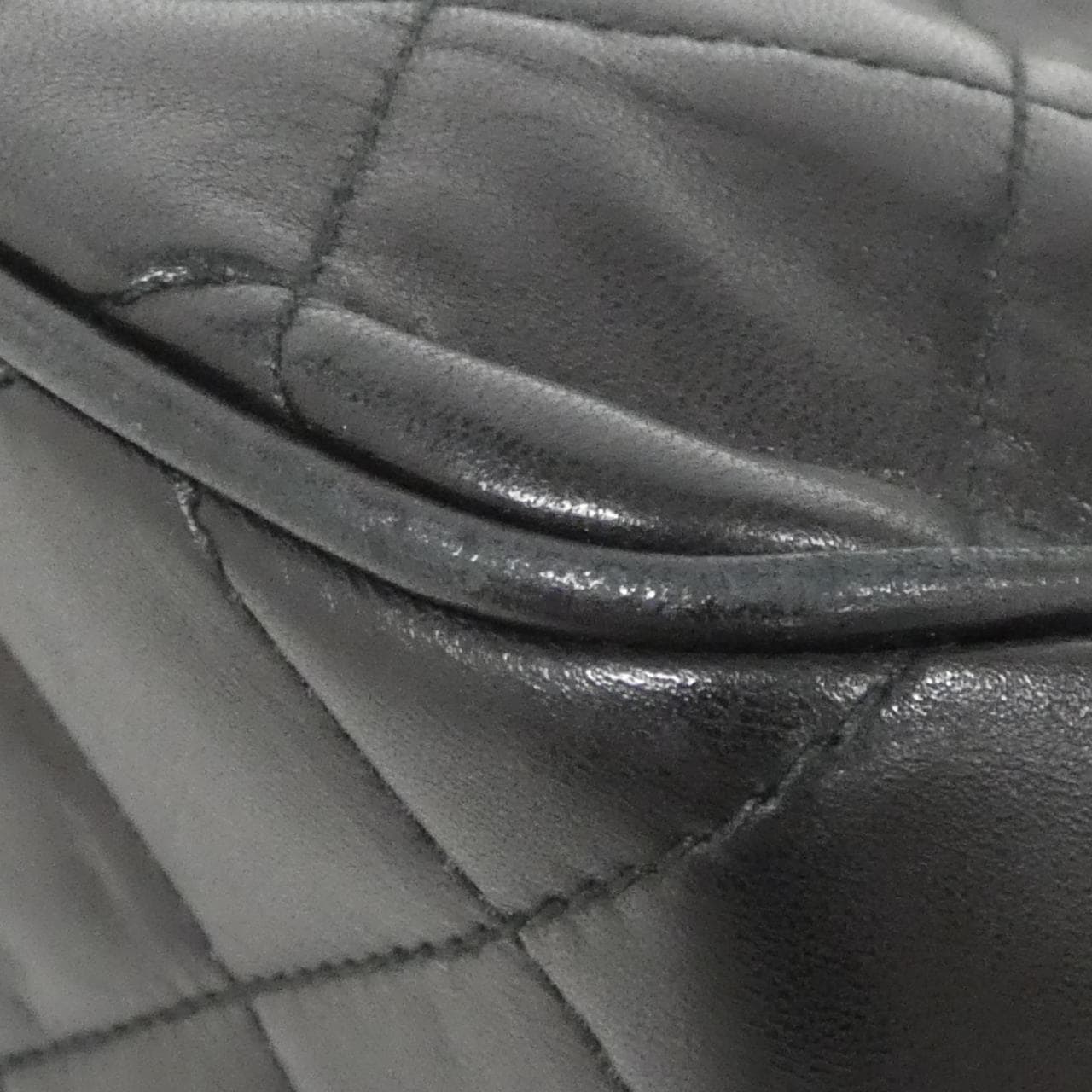 CHANEL Matelasse 07205 Shoulder Lambskin 3