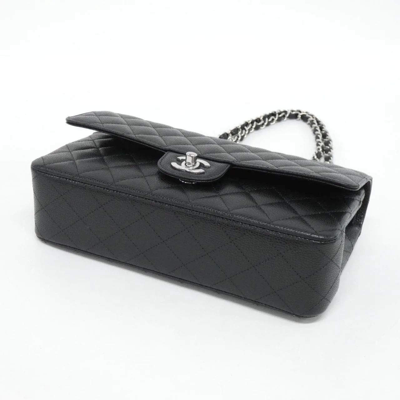 CHANEL Matelasse 1112 Shoulder Grained Calfskin 3