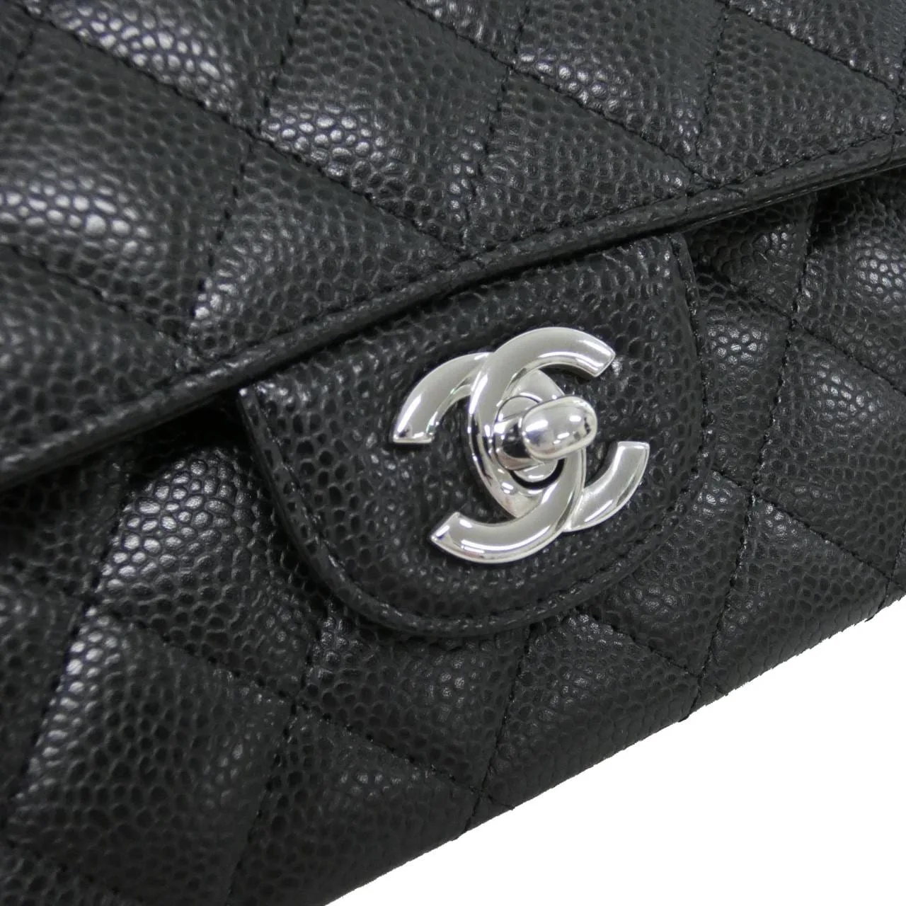 CHANEL Matelasse 1112 Shoulder Grained Calfskin 4