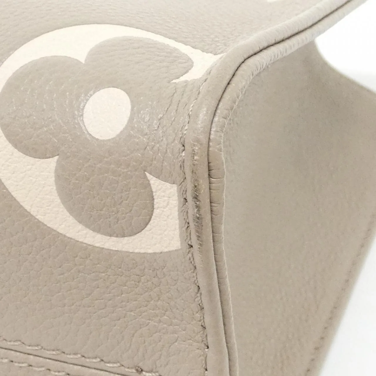 LOUIS VUITTON OnTheGo M45779 Handbag Monogram 2