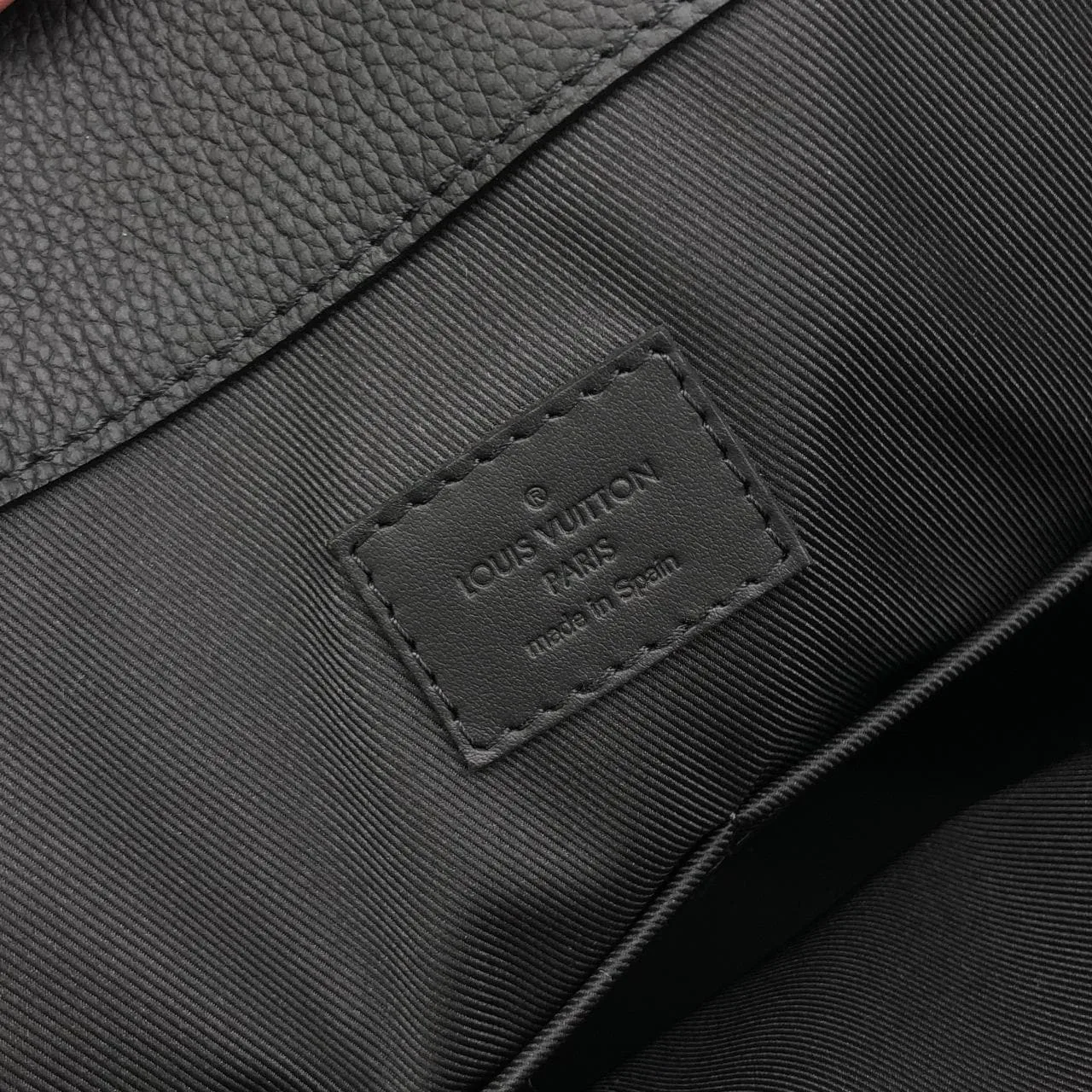 LOUIS VUITTON M57308 Tote Lambskin