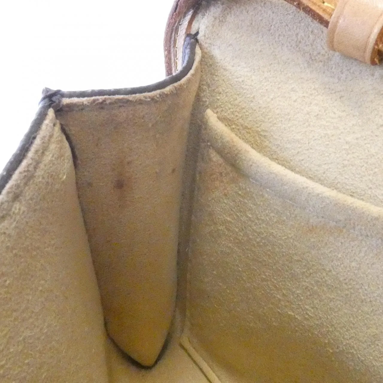 LOUIS VUITTON Pochette M51852 Shoulder Monogram Black Monogram Rank B - Thumbnail 9