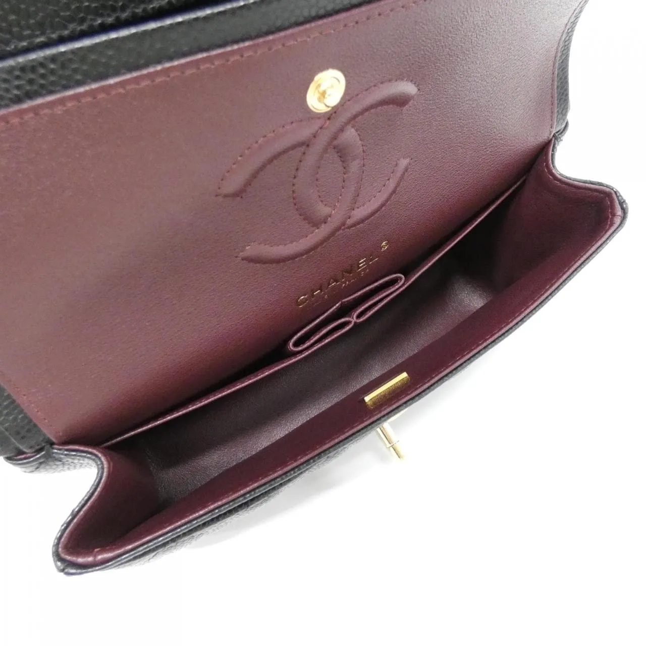 CHANEL Matelasse 1113 Shoulder Grained Calfskin