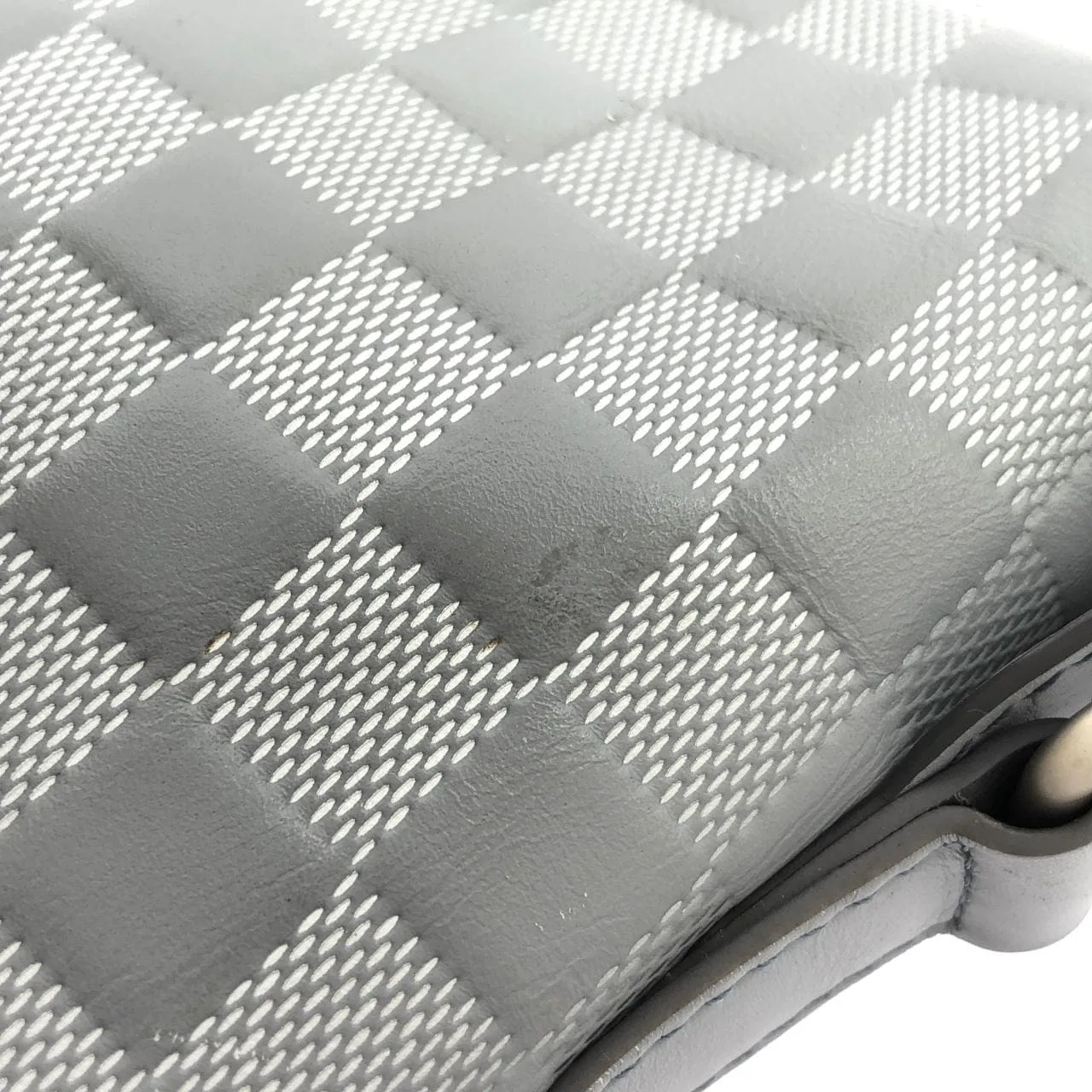 LOUIS VUITTON Discovery N40121 Shoulder Damier