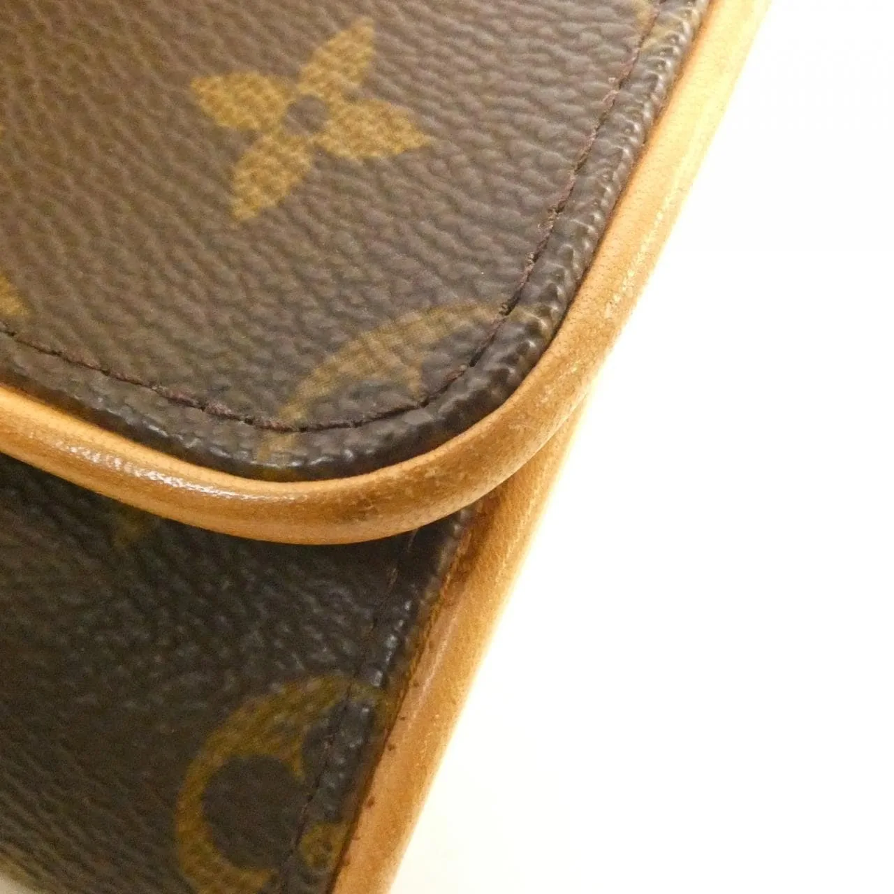 LOUIS VUITTON Pochette M51852 Shoulder Monogram 4