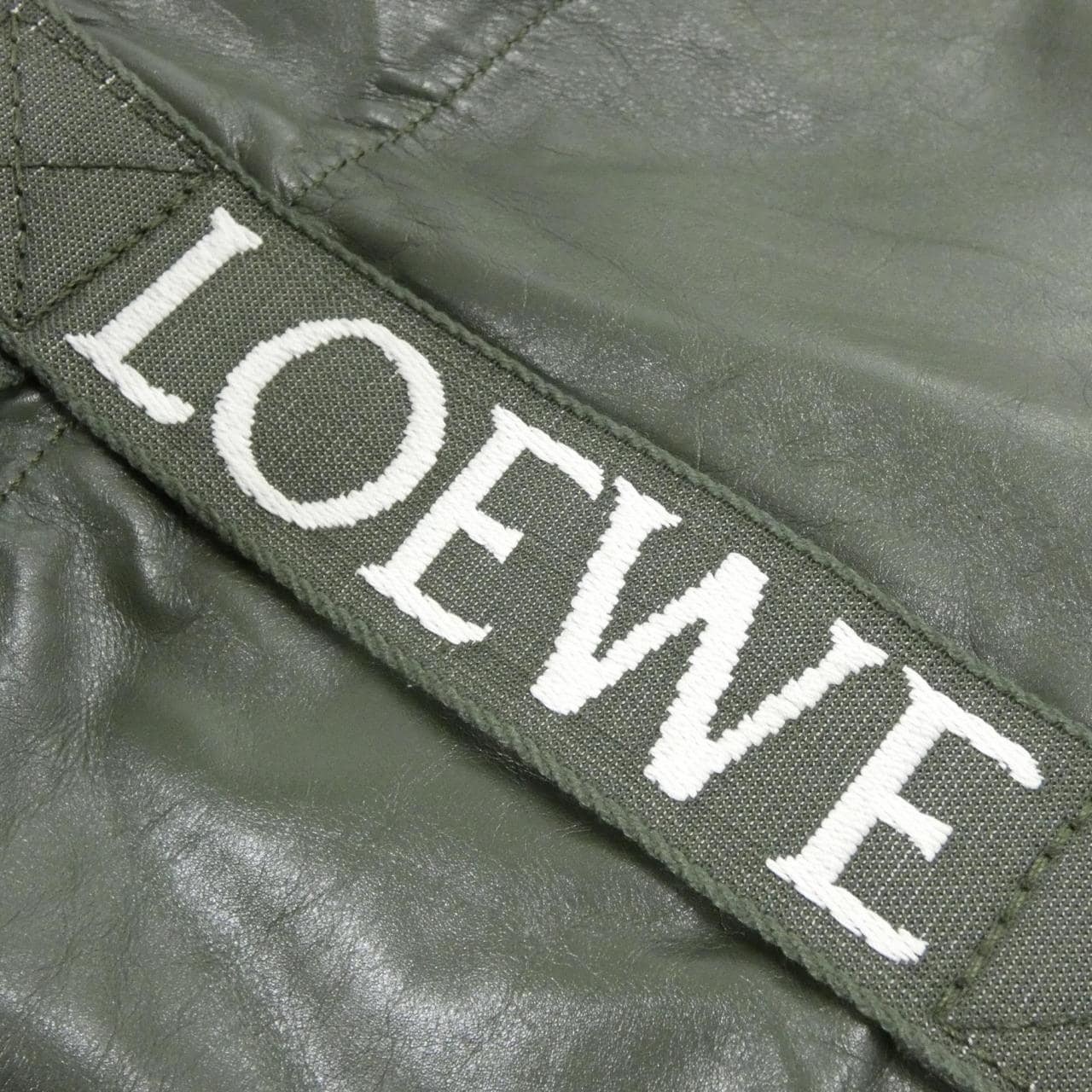 LOEWE B507X23X01 Handbag 3