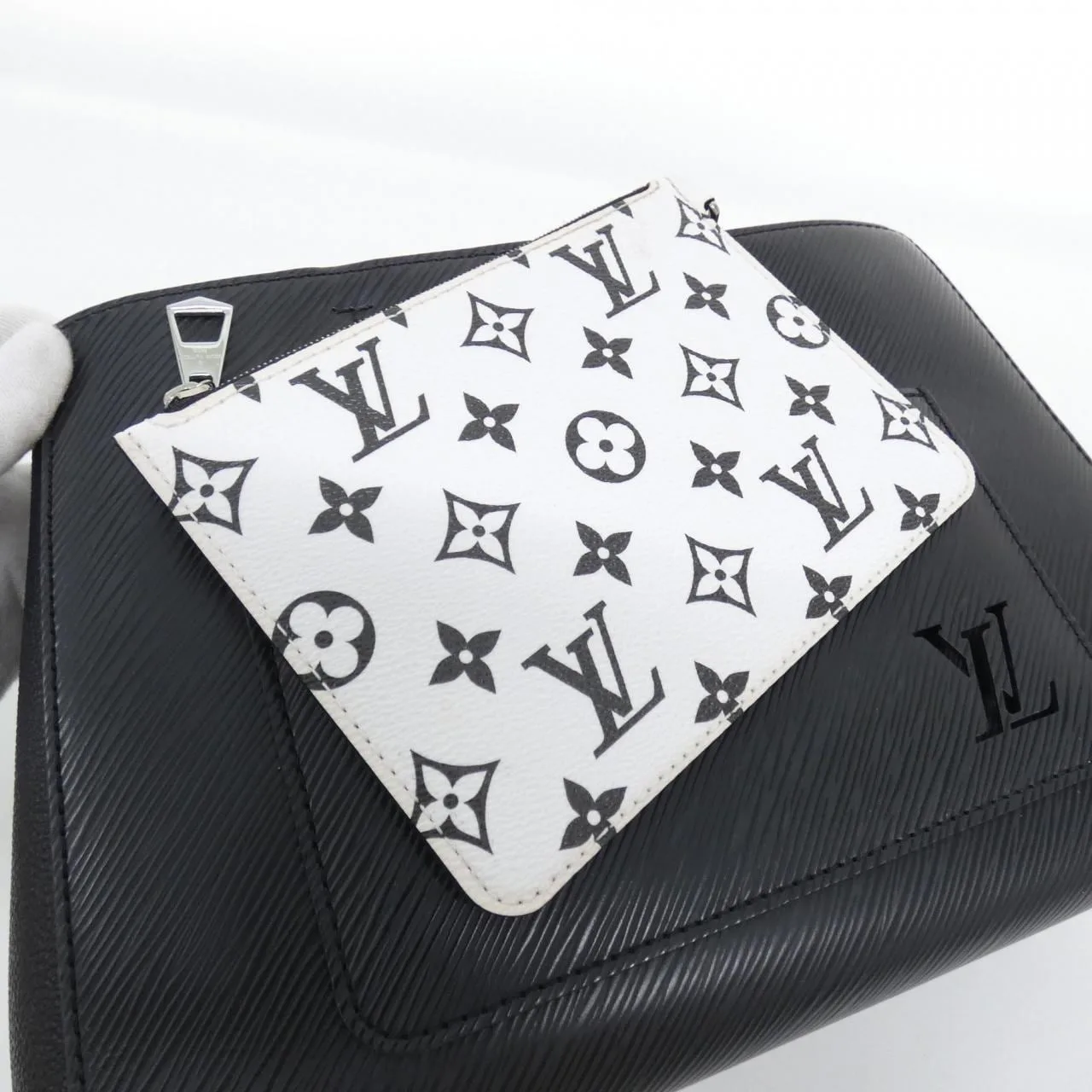 LOUIS VUITTON M59954 Tote Epi