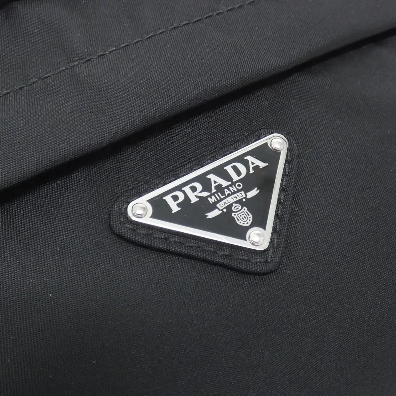 PRADA 2VL001 腰包 4