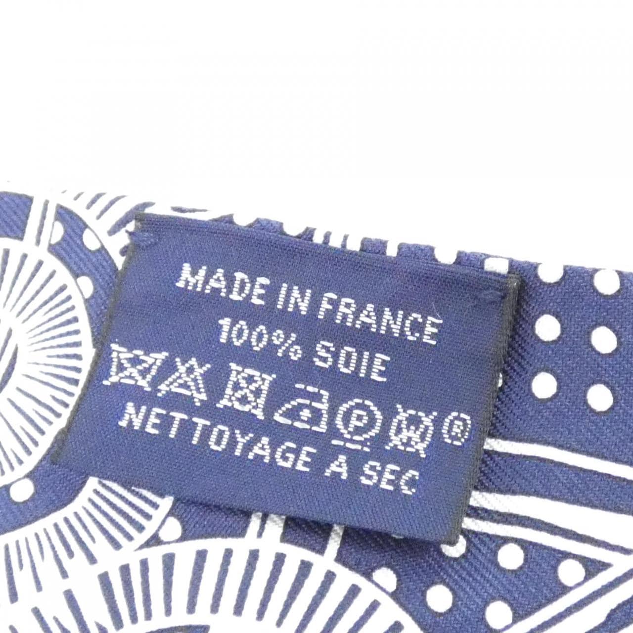 HERMES 062978S Scarf 5