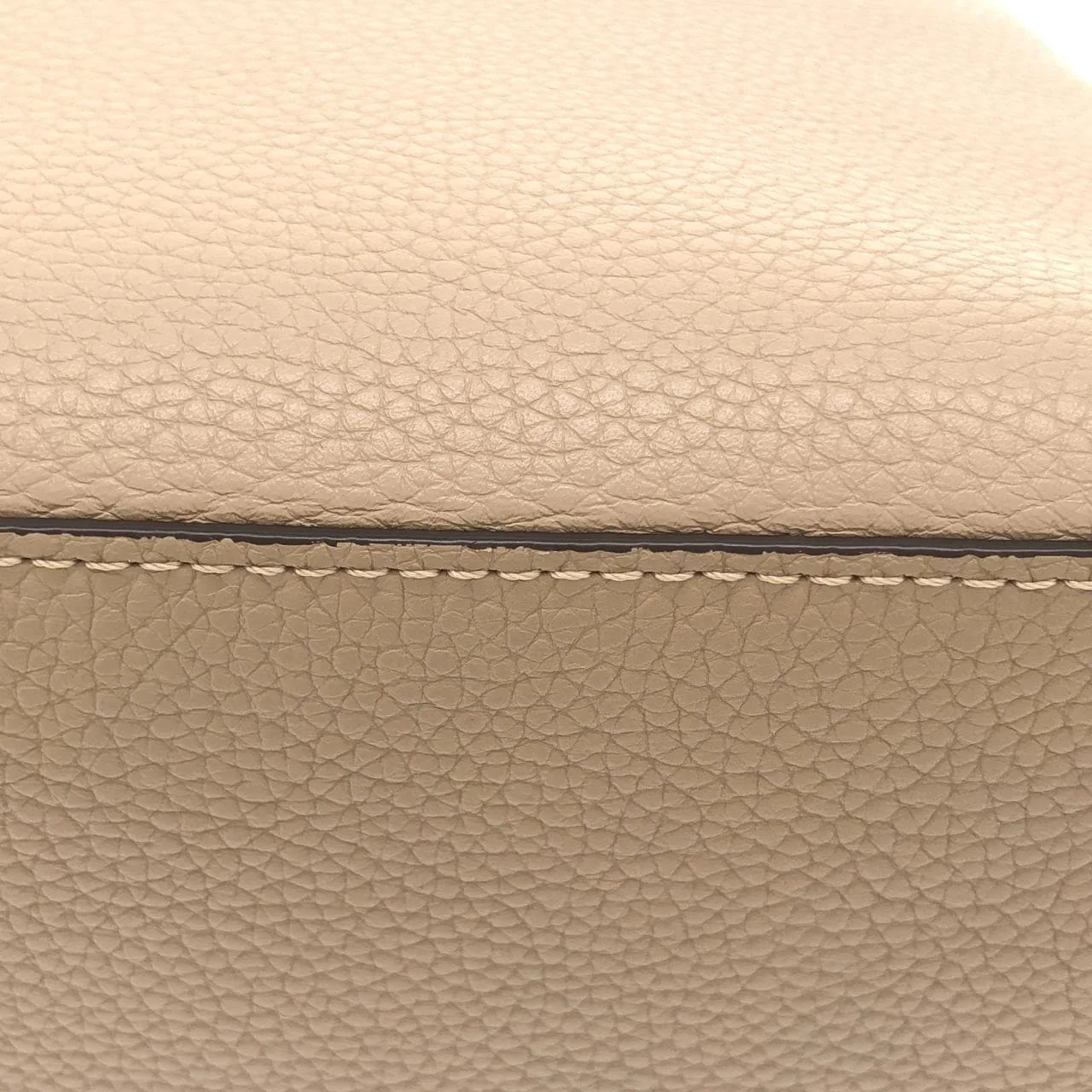 LOUIS VUITTON Capucines N92802 Handbag Leather Black Leather Rank A - Thumbnail 4