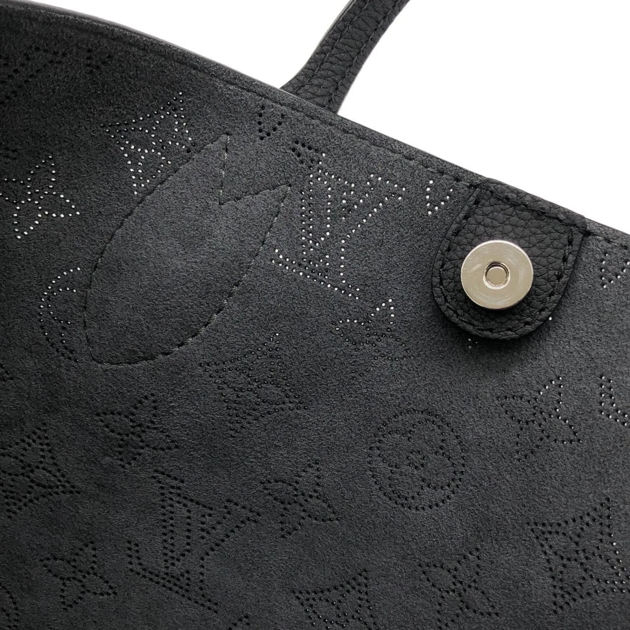 LOUIS VUITTON Mahina M21848 Handbag Black Rank A - Thumbnail 8