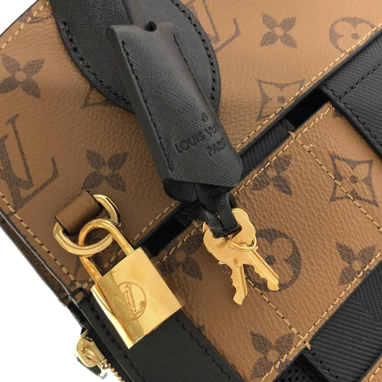 LOUIS VUITTON M44111 Tote Canvas