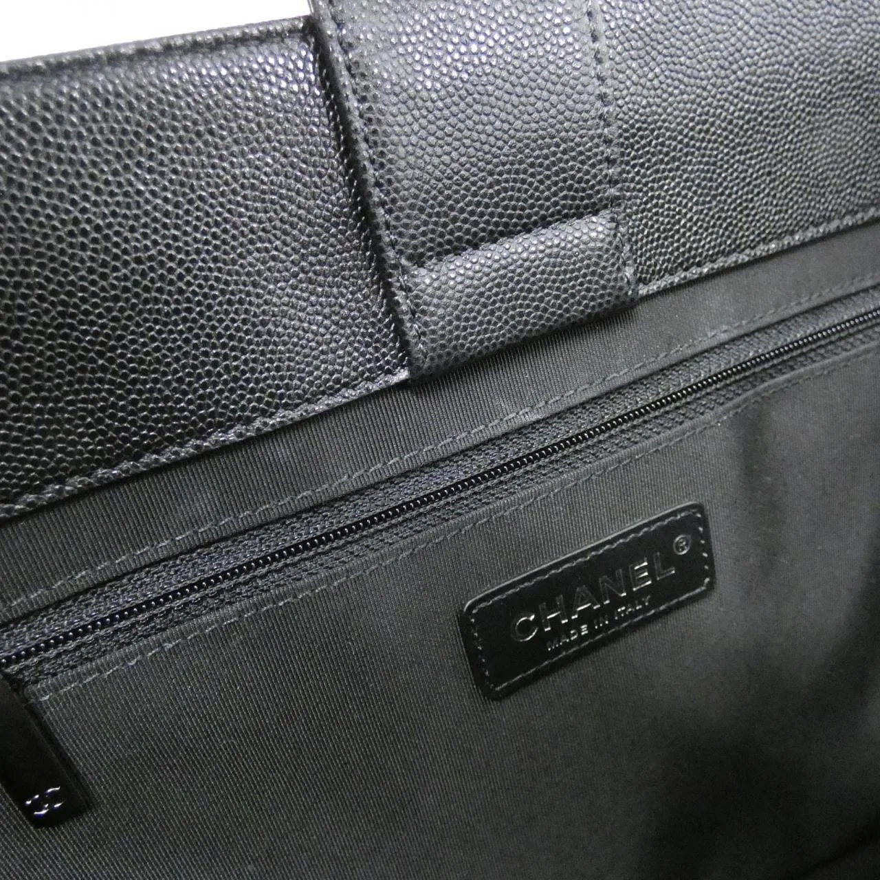 CHANEL AS2304 Handbag Grained Calfskin