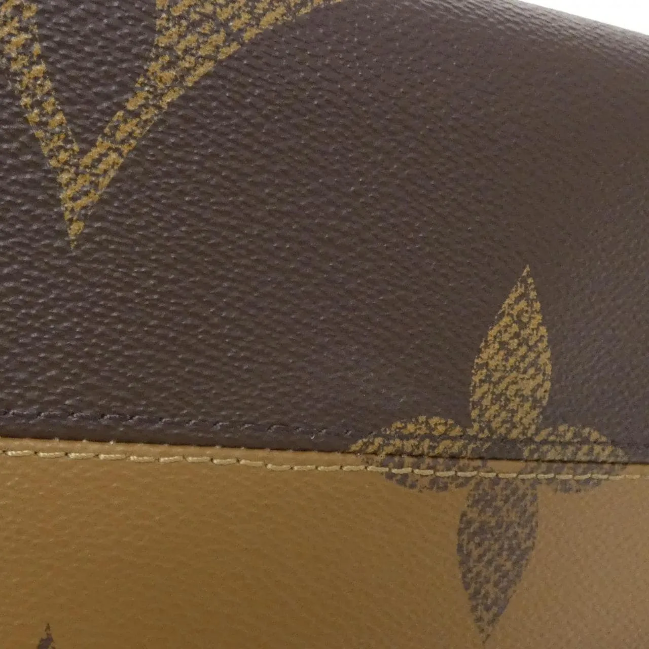 LOUIS VUITTON OnTheGo M45321 Handbag Monogram 3