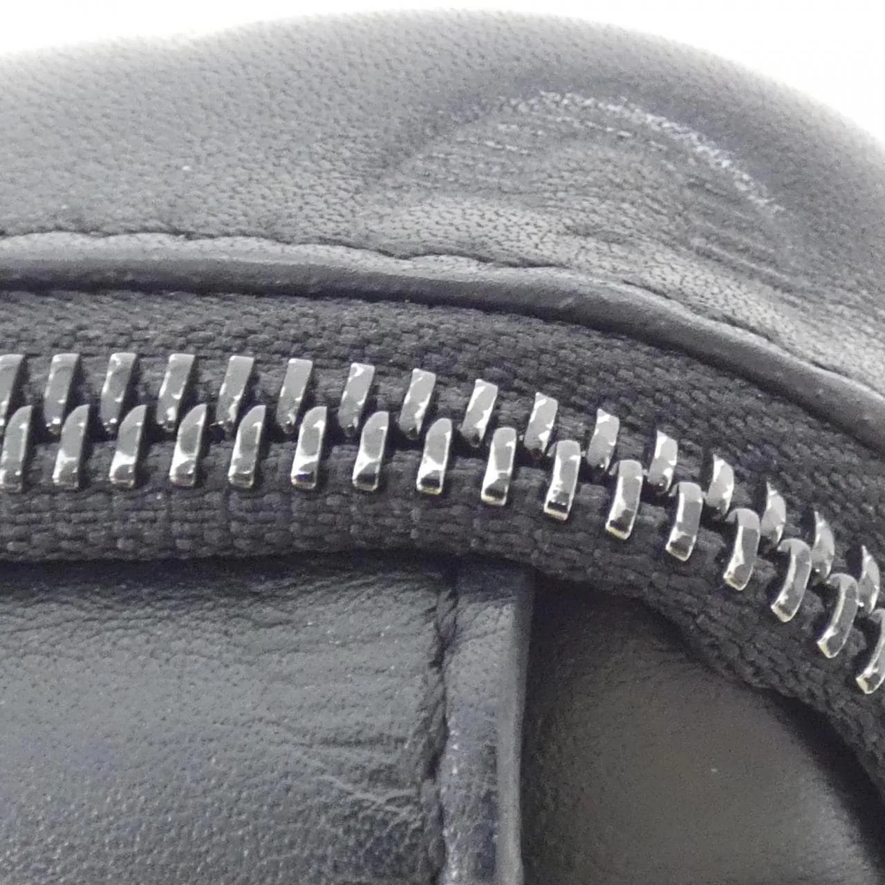 LOUIS VUITTON M81323 Shoulder Monogram