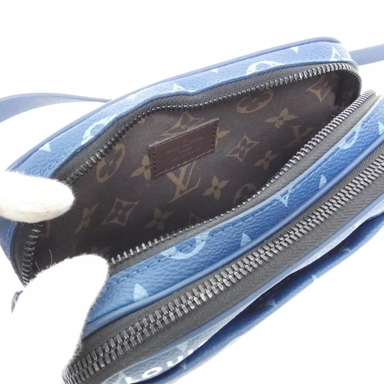 LOUIS VUITTON M82801 Shoulder Monogram