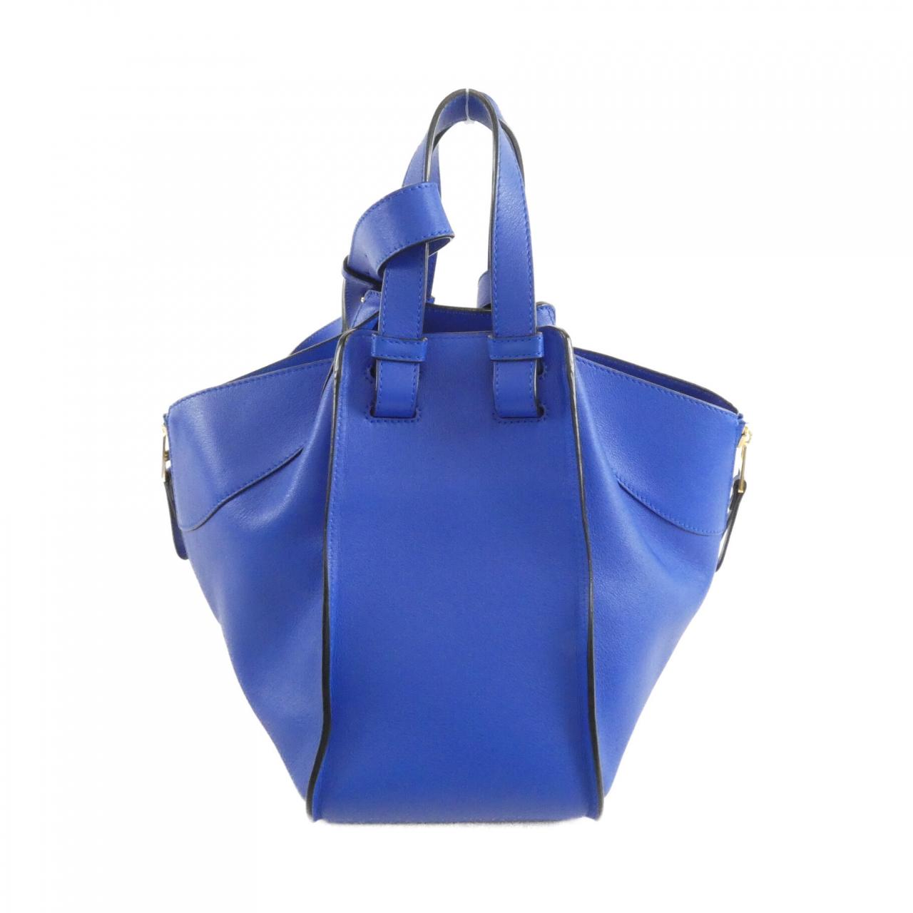 LOEWE Hammock 387 30 N60 Shoulder 2