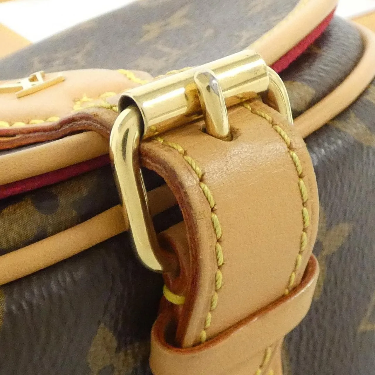 LOUIS VUITTON M44860 Shoulder Monogram Black Monogram Rank A - Thumbnail 5