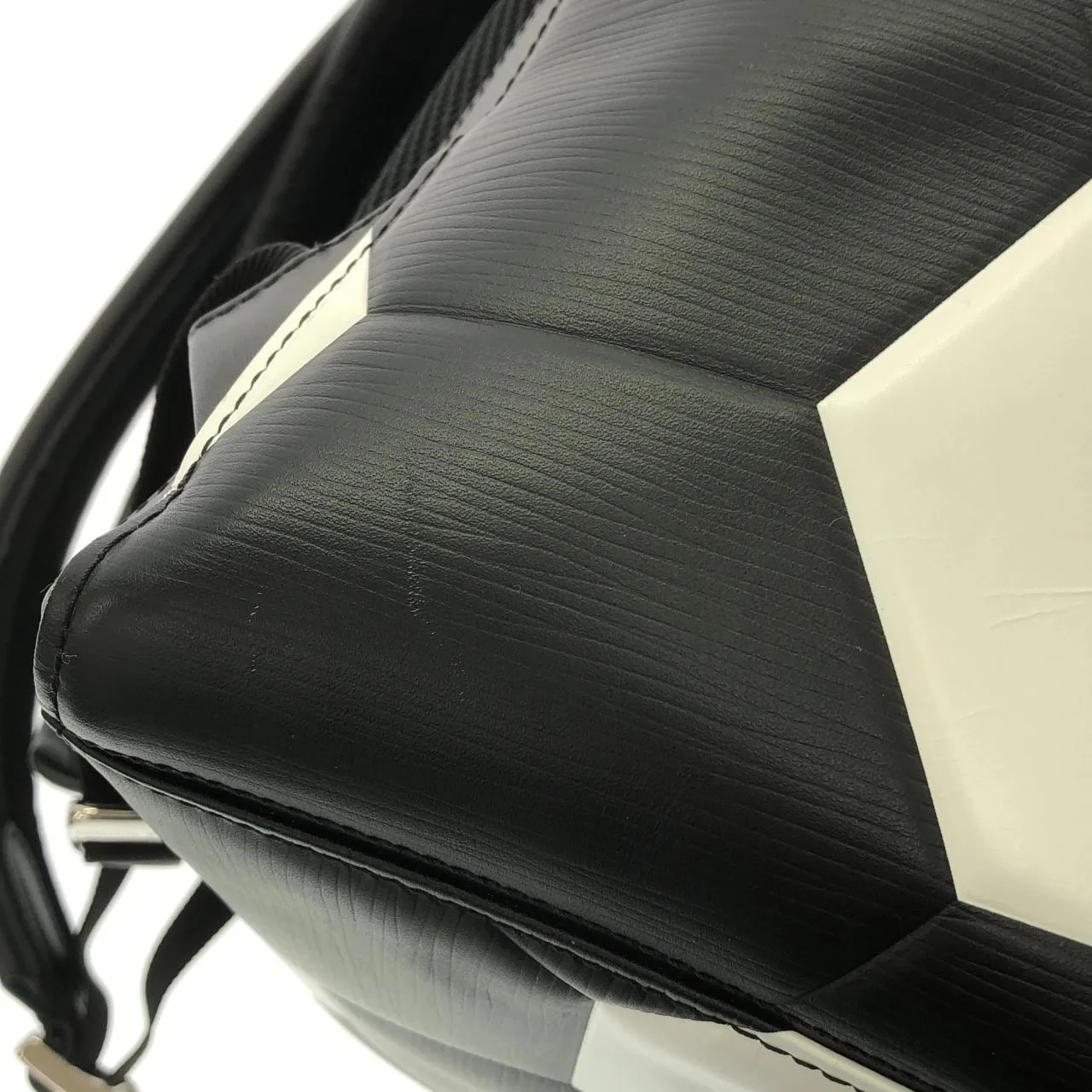 LOUIS VUITTON M52186 Backpack Epi Black Epi Rank A - Thumbnail 6