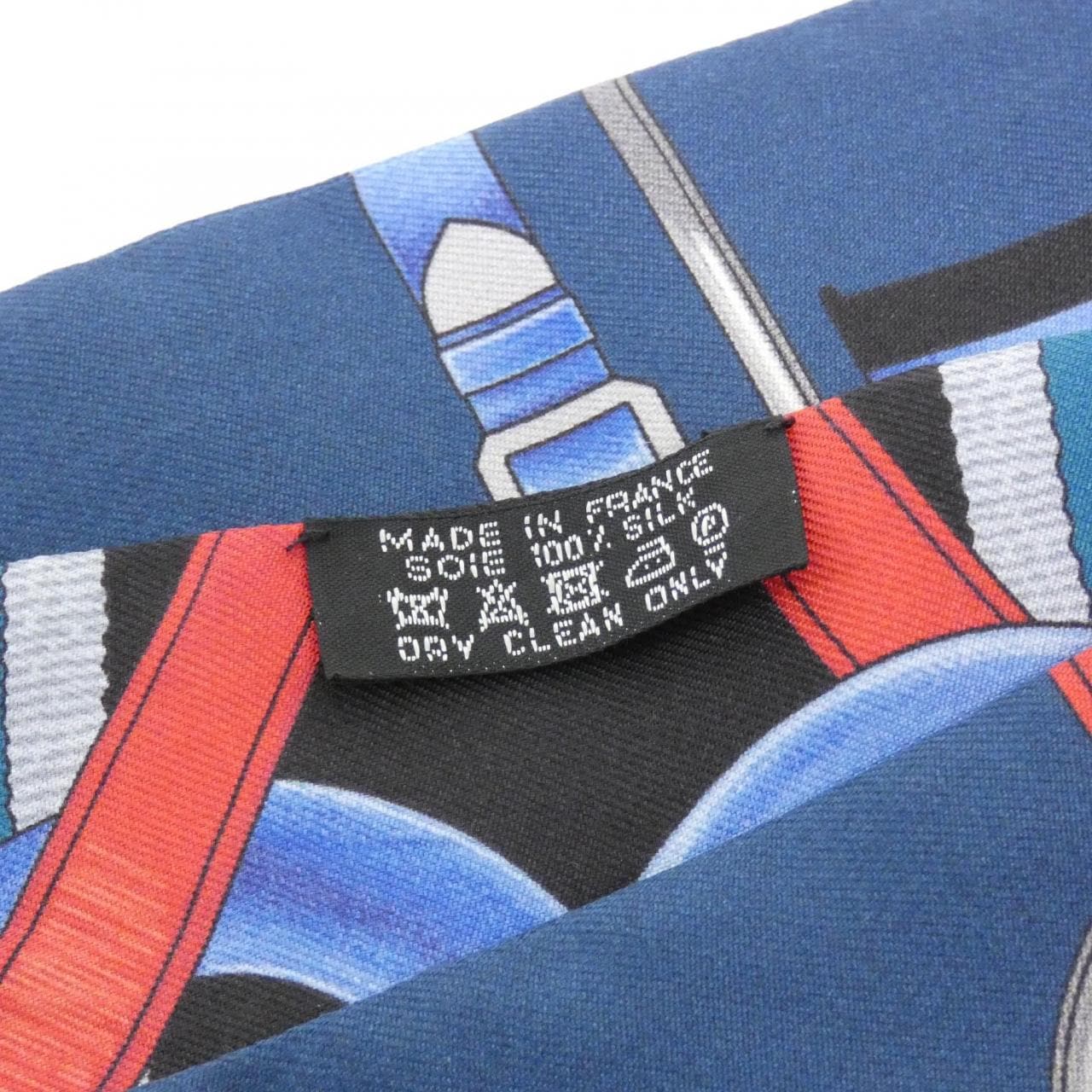 HERMES Scarf 3