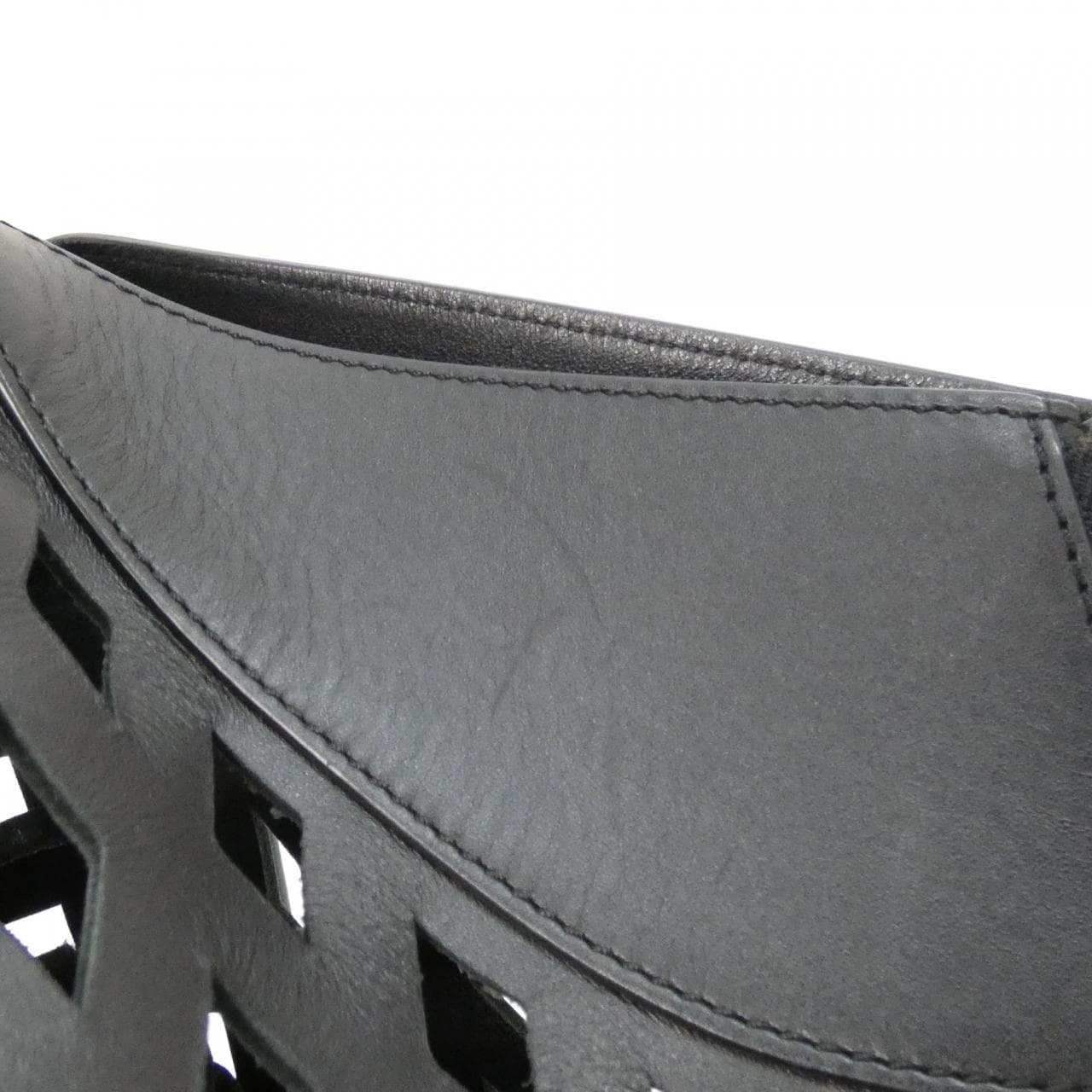 LOEWE Hammock 387 66XT38 肩背包 4