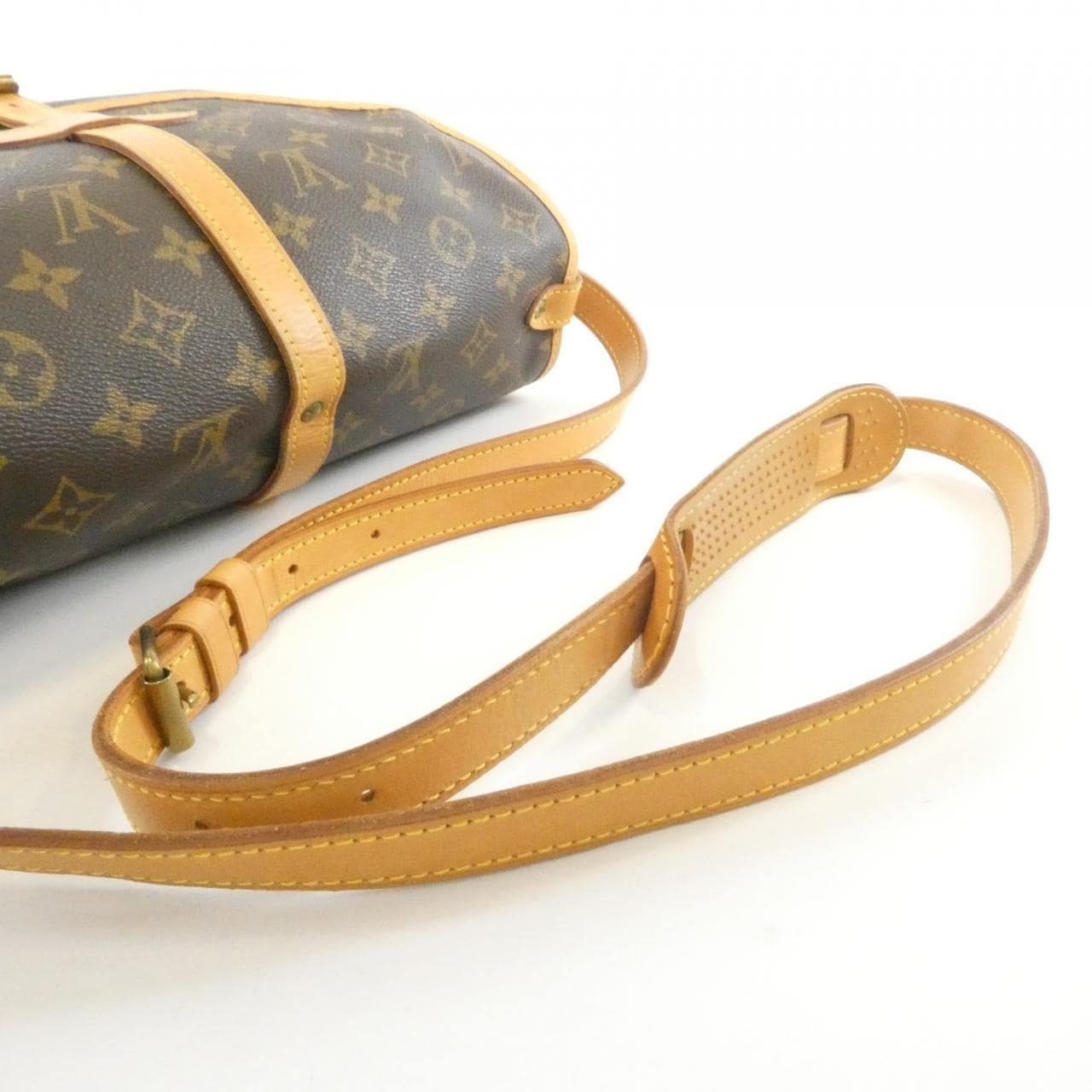 LOUIS VUITTON Saumur M42256 Shoulder Monogram 5