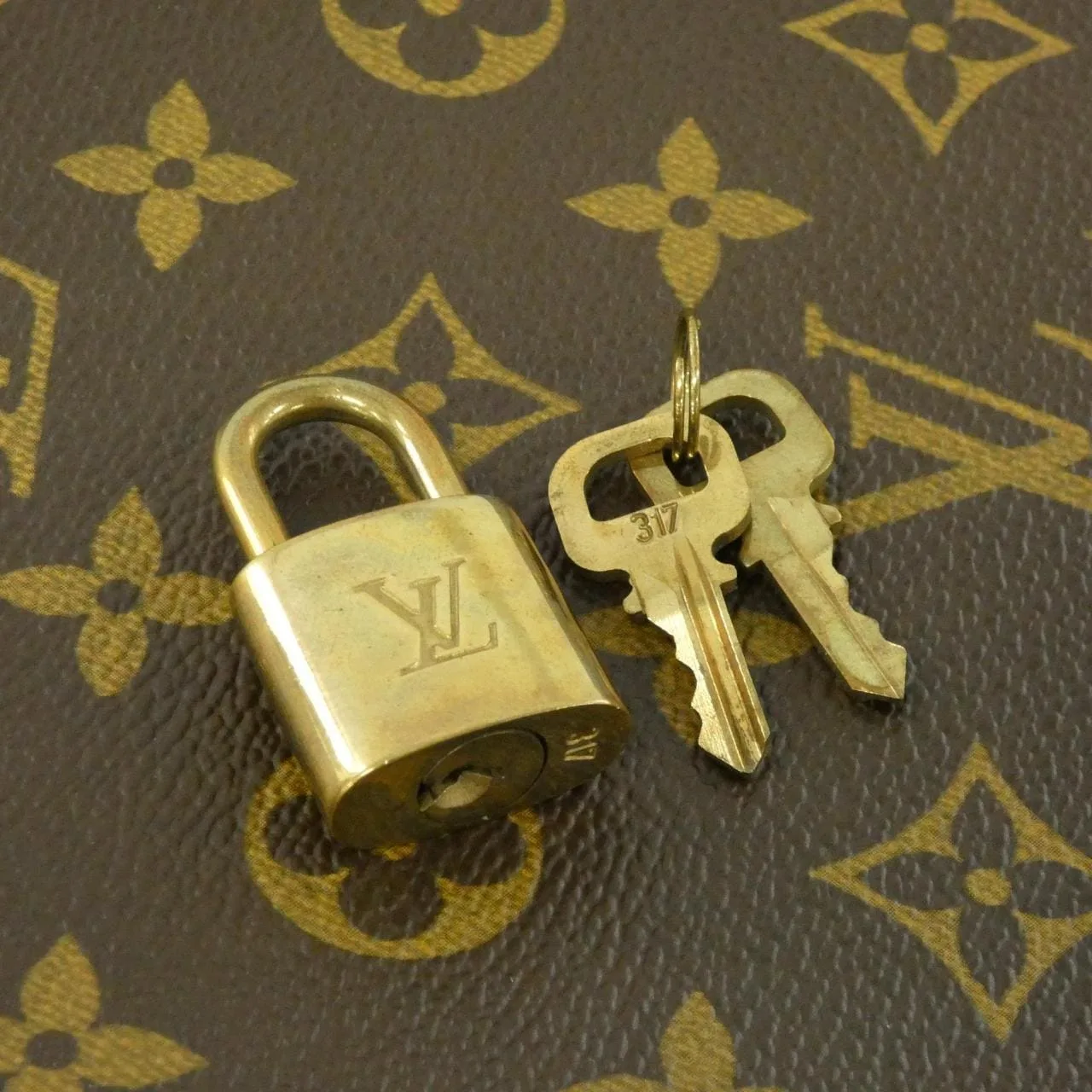 LOUIS VUITTON M23250 Bag Monogram Black Monogram Rank A - Thumbnail 7