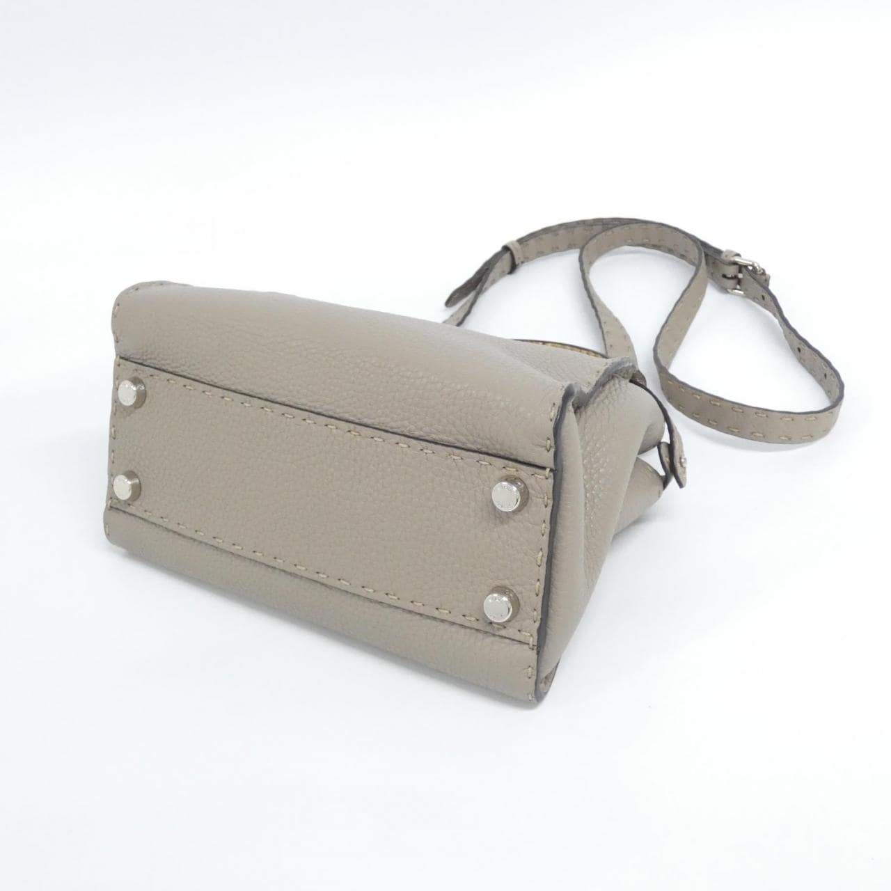 FENDI Peekaboo 8BN244 N8K 手提包 蟒蛇皮 2