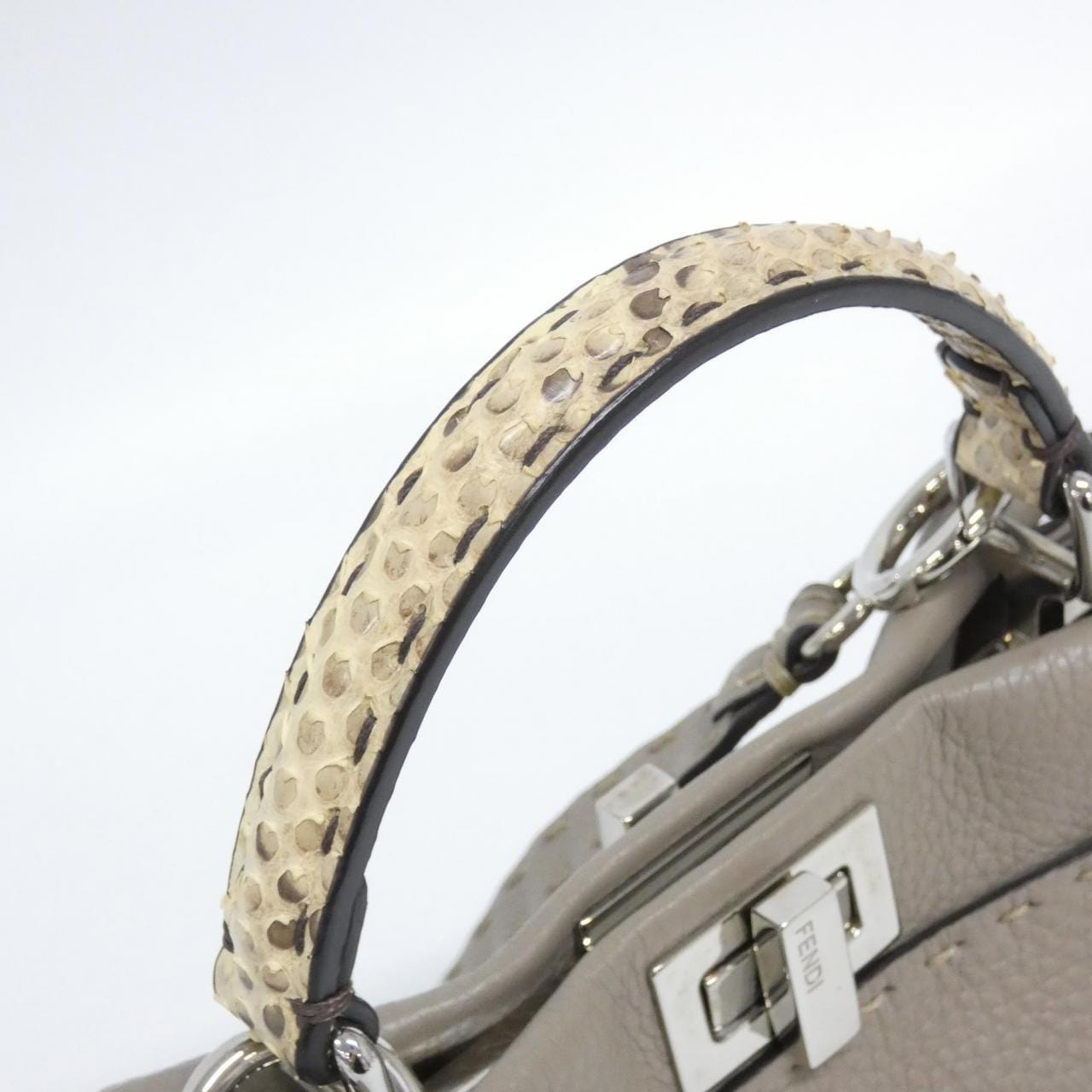FENDI Peekaboo 8BN244 N8K 手提包 蟒蛇皮 4