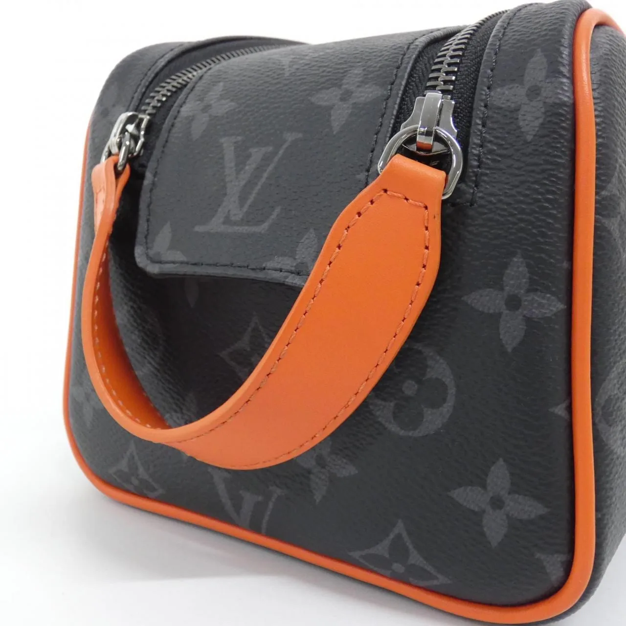 LOUIS VUITTON Eclipse M15246 Pouch Monogram Black Monogram Rank A - Thumbnail 4