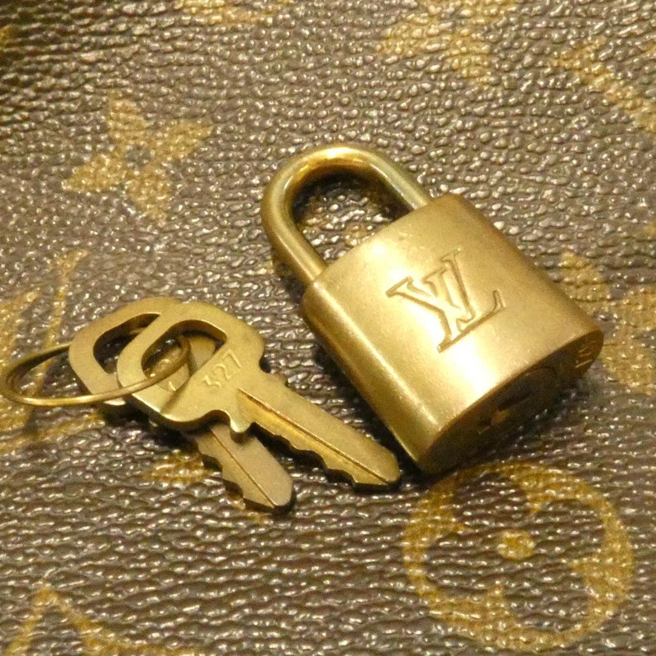 LOUIS VUITTON Speedy M41522 Boston Monogram 3
