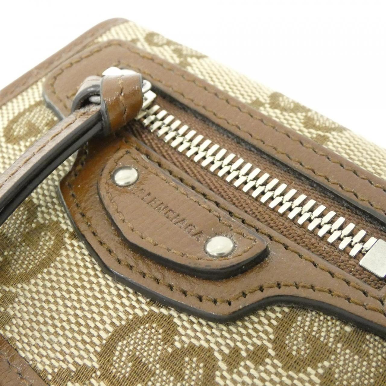GUCCI 681708 GY5SN Wallet Canvas 3