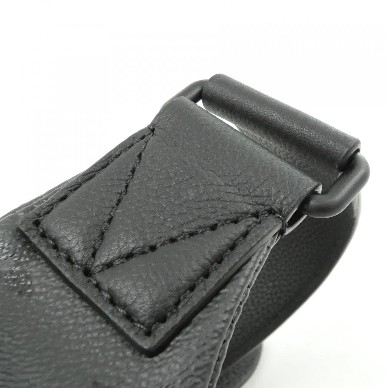 LOUIS VUITTON Bum Bag M26763 Shoulder Monogram Black Monogram Rank A - Thumbnail 4