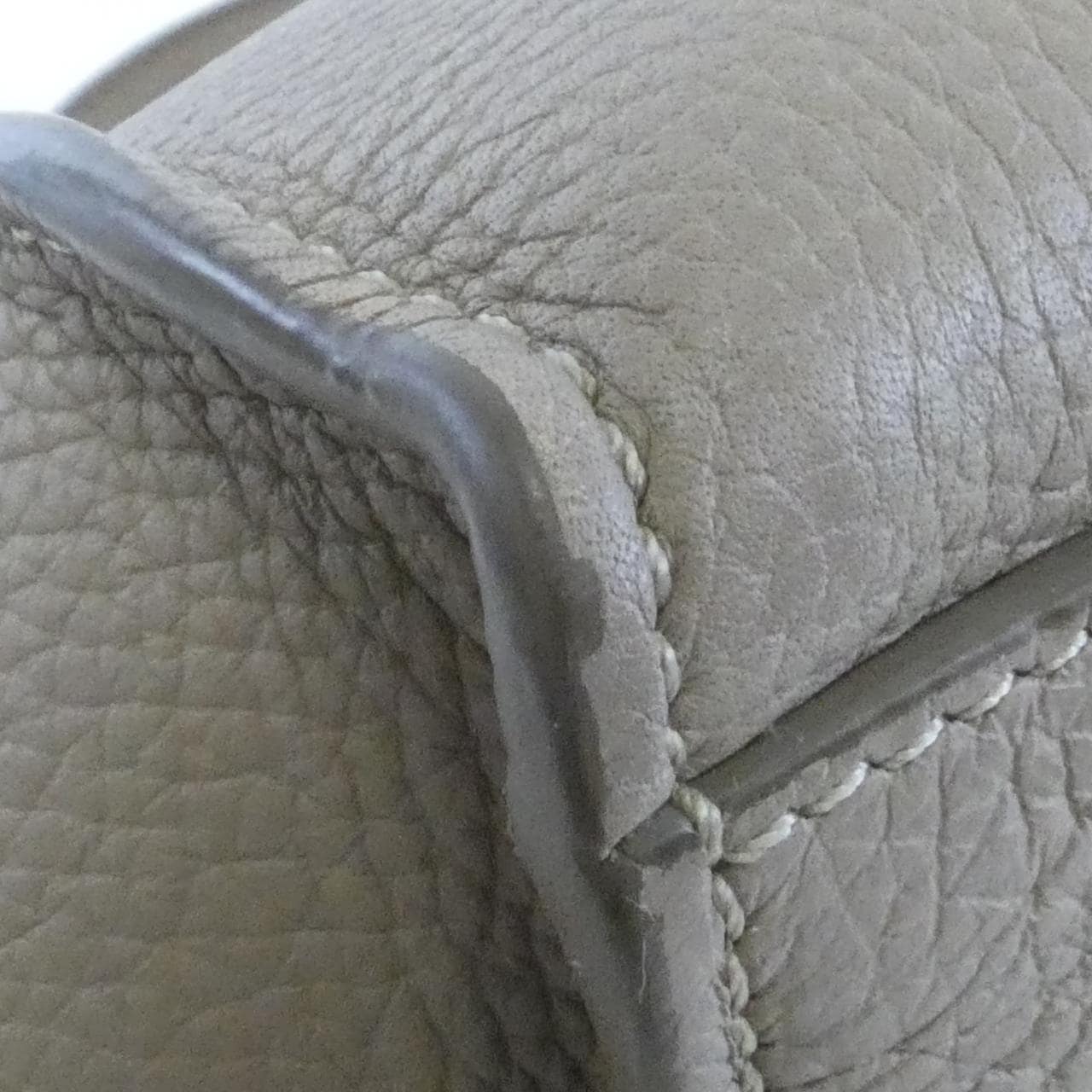 CELINE Luggage 189313A4U Handbag 4