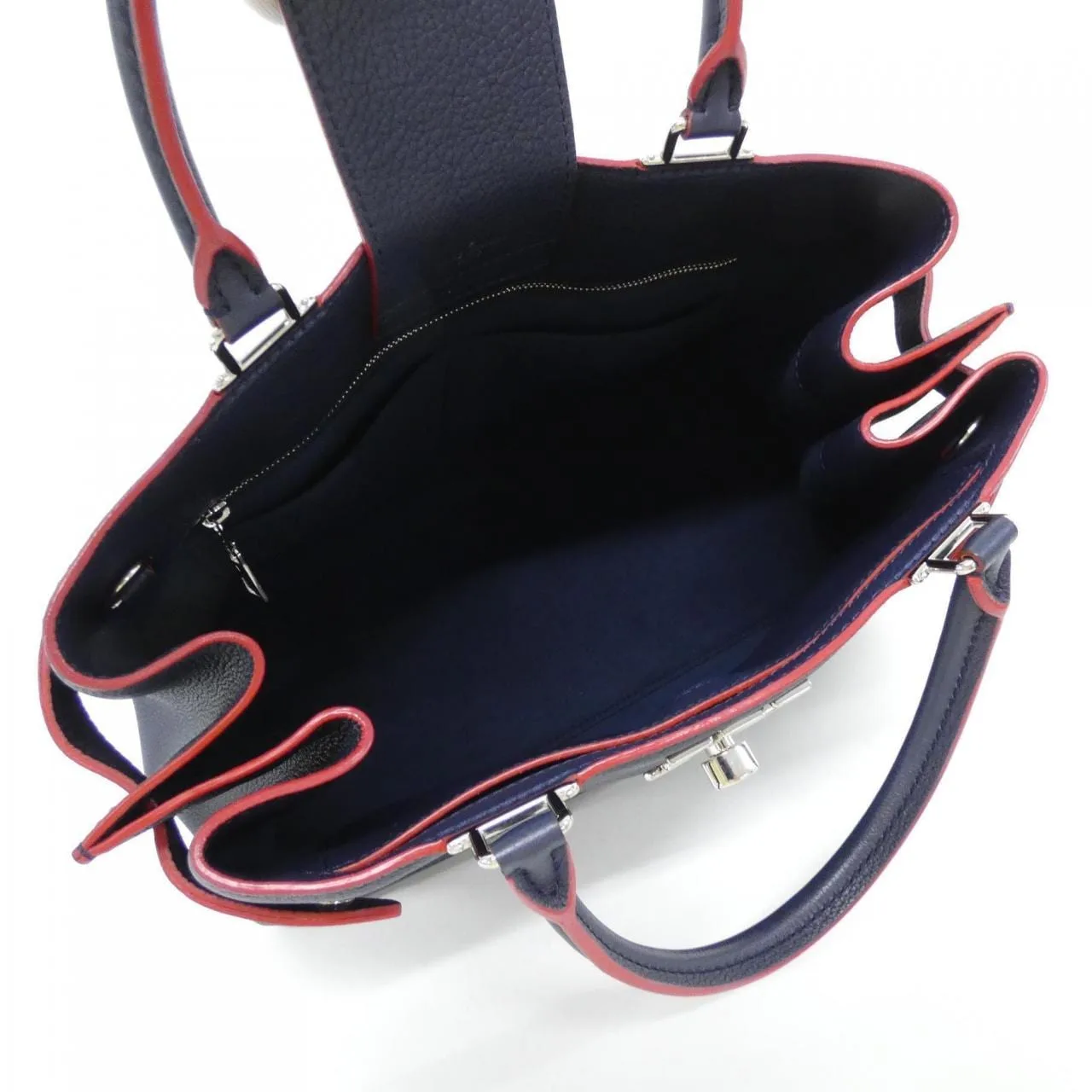 LOUIS VUITTON M53645 Handbag