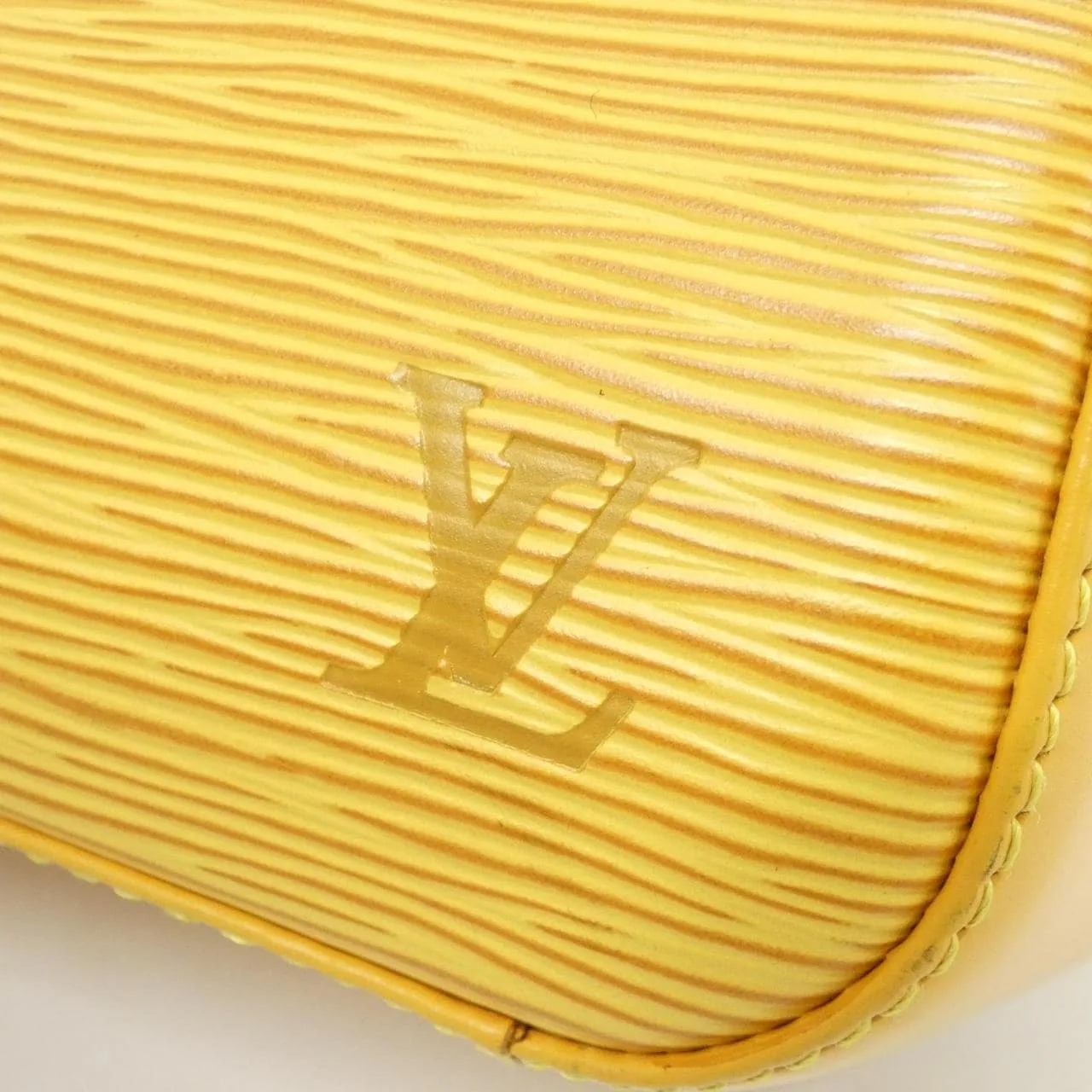 LOUIS VUITTON M52089 Handbag Epi Yellow Epi Rank A - Thumbnail 4