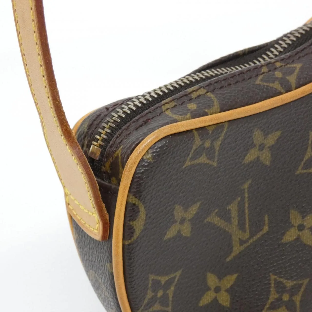 LOUIS VUITTON Pochette M51510 Shoulder Monogram Black Monogram Rank A - Thumbnail 4