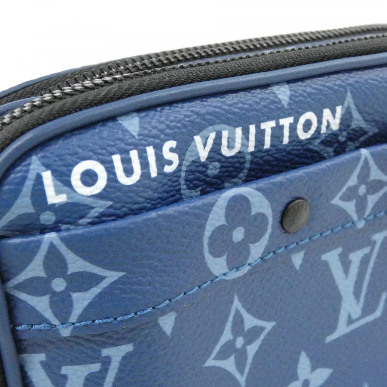 LOUIS VUITTON M82801 Shoulder Monogram Blue Monogram Rank A - Thumbnail 5