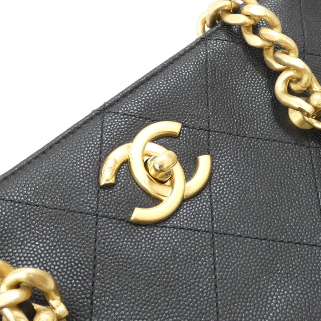 CHANEL AS5746 Shoulder Grained Calfskin 4