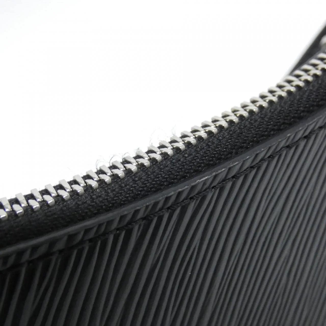 LOUIS VUITTON M80689 Shoulder Epi Black Epi Rank A - Thumbnail 5